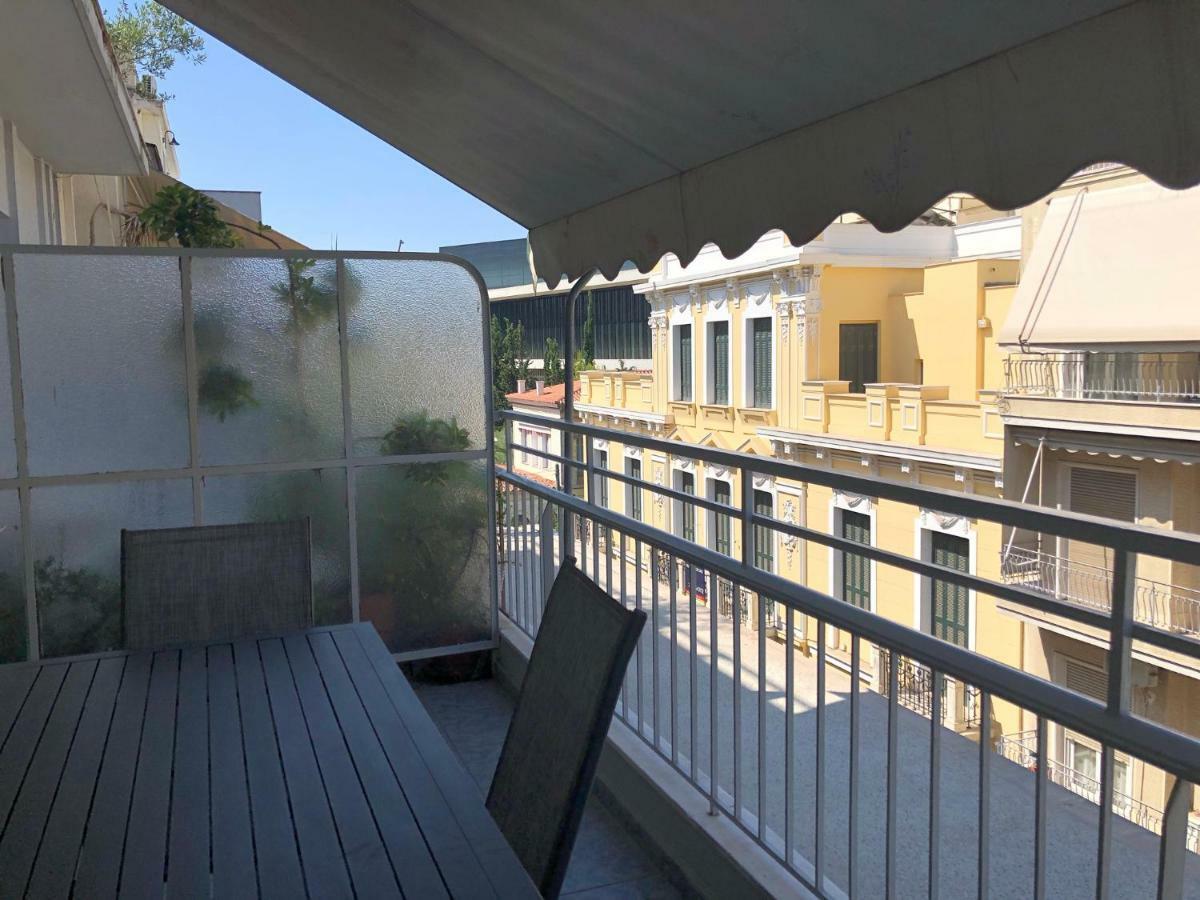Oliver Suites Atenas Exterior foto